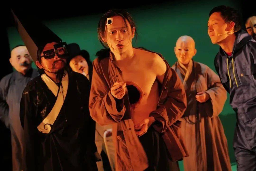 从鲁迅走向舞台中央：由《阿Ｑ》说开去