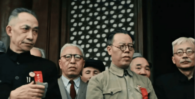 中央对李立三说：李雪峰连中央候补委员都不是，李：我愿当他副手