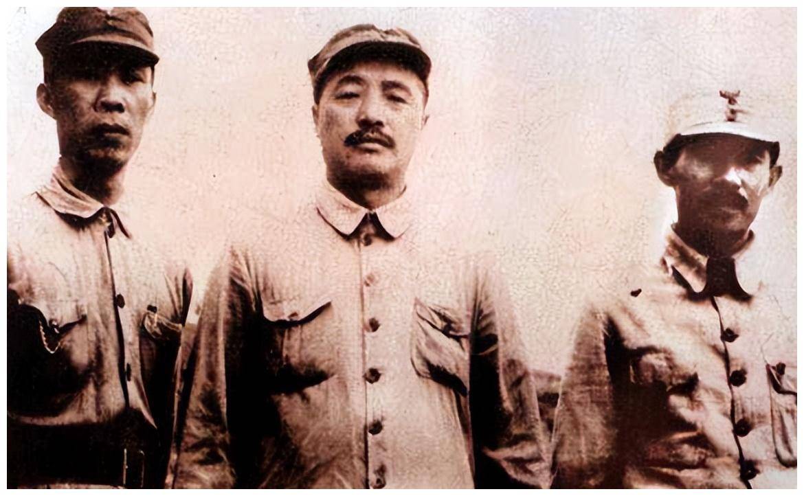 1953年，贺老总慰问志愿军将士时说：我将被中央授予元帅军衔