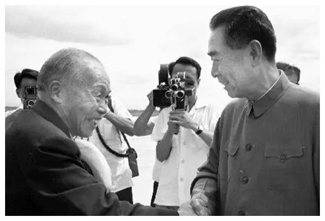 1965年李宗仁回国，周总理约见张云逸说：中央要交给你一个重任