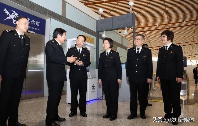 春节前夕，海关总署党委书记孙梅君赴“位置特殊”海关检查
